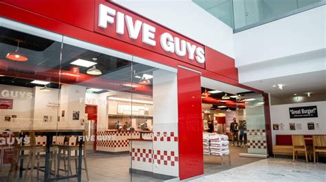 five guys portugal|Five Guys deverá abrir o primeiro restaurante em。